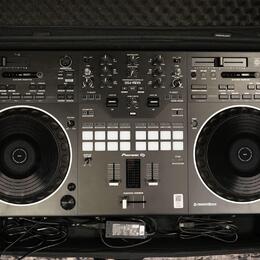 Pioneer DDJ-REV5