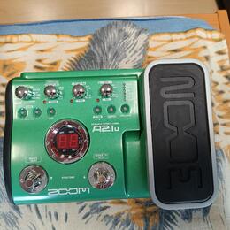 ZOOM A2.1u pro elektroakustické kytary
