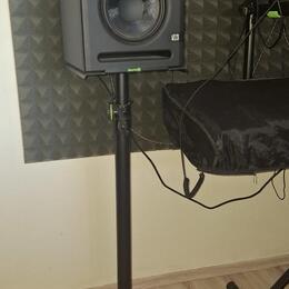 Gravity SP 3202+ PreSonus ERIS E7 XT
