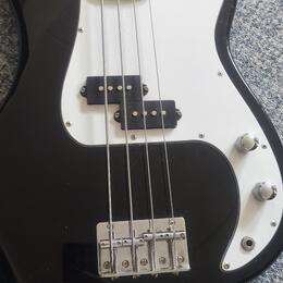 baskyt. Precision - Thomann Harley Benton