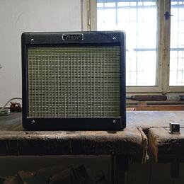 Kombo Fender pro junior IV 