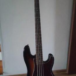 Prodám basu Squier by Fender Affinity P-Bass