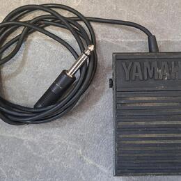 Yamaha footswitch