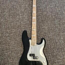 Squier Precision Bass