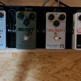 EHX Big Muffs pedalboard