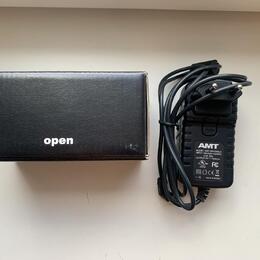 Prodám AMT Electronics DC 9V 1,5A