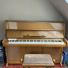 Piano August Förster