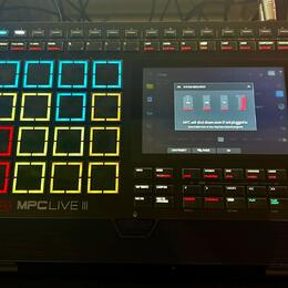 Akai MPC Live 3