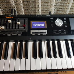 Roland V-Combo VR-09