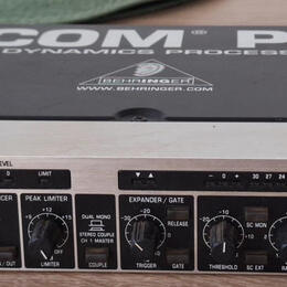 Behringer PRO-XL MDX 1600