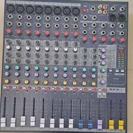 Mix Soundcraft EFX 8