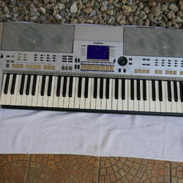 KLÁVESY KEYBOARD Yamaha PSR-S550