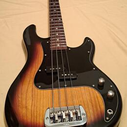 G&L LB-100 Tribute Series