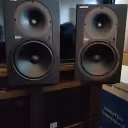 Mackie HR824 MK1 studiov&eacute; monitory 