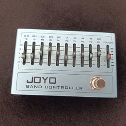 Joyo EQ, basov&yacute; ekvaliz&eacute;r