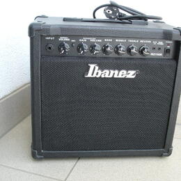 kytarové kombo Ibanez 15W