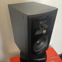 Prodám studiové monitory JBL LSR306P MkII + kovové stojany