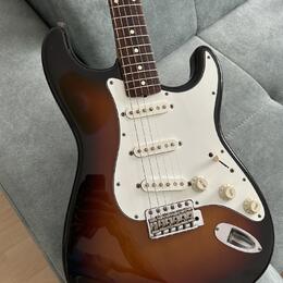 Fender Stratocaster MIJ -  '62 RI - Sunburst