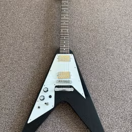 BaCh Flying V levoruk&eacute; 