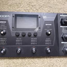 Zoom B6 Basgitarový multiefekt