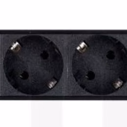 Z&aacute;suvkov&aacute; li&scaron;ta 8x230V s vyp&iacute;načem do 19" racku
