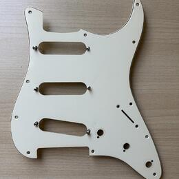 Radioshop Pickups Stratocaster 3-Ply Pickguard (Nový)