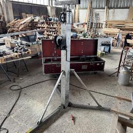 2x Stojany na 250kg/5,7m 