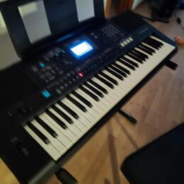 Klávesy Yamaha-PSR-E473