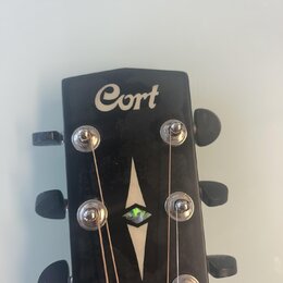 Akustická kytara CORT