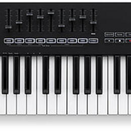 Prodám midi klávesy Novation Launchkey 61 MK3