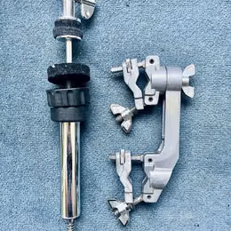 Sonor XH674 a Tama clamp. 