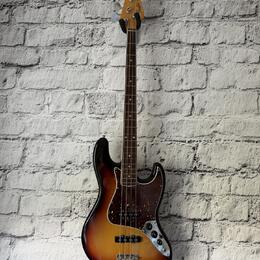Fender American Vintage II 1966 Jazz Bass