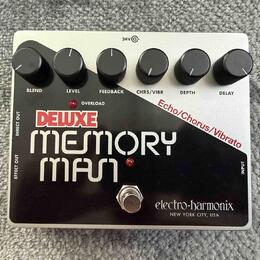 EHX - DELUXE MEMORY MAN - úplne nový