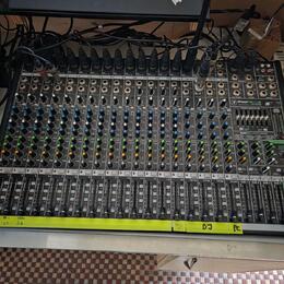 Mackie ProFX22v2