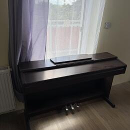 Yamaha YDP 140