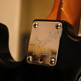 Prodávám kytaru Fender Stratocaster