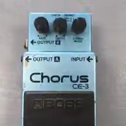 Roland-Boss CE-3 stereo chorus