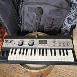 Korg Microkorg XL + praktický batoh