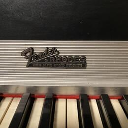 Fender Rhodes 73 Mark1. Stage model 