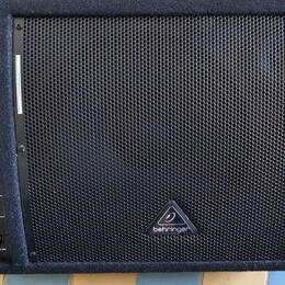 Odposlechy Behringer