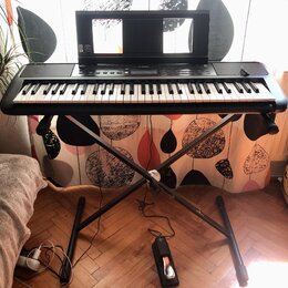 Yamaha PSR-E383