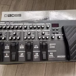Boss ME 80 multiefekt - reserve