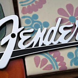 Originál logo Fender