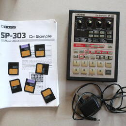 Dr. SAMPLE BOSS SP-303 včetně karet, manuálu atd.