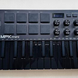 Akai MPK mini mk3 black