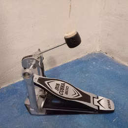 Ped&aacute;l Tama Iron Cobra 200