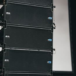 4 ks T8 line array db technologies 