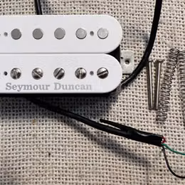 Seymour Duncan SH-6B Distortion v b&iacute;l&eacute; barvě