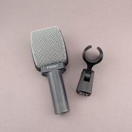 Sennheiser E606