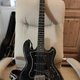 Elektrická kytara Kramer DMZ 3000, MADE IN USA, r. 1979